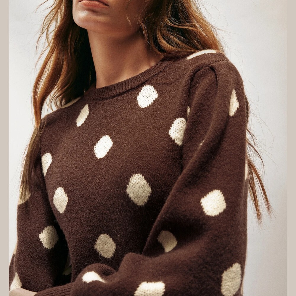Brown Polka Dot Knit Sweater with Puff Sleeves and Round Neck - Picture 5 of 7